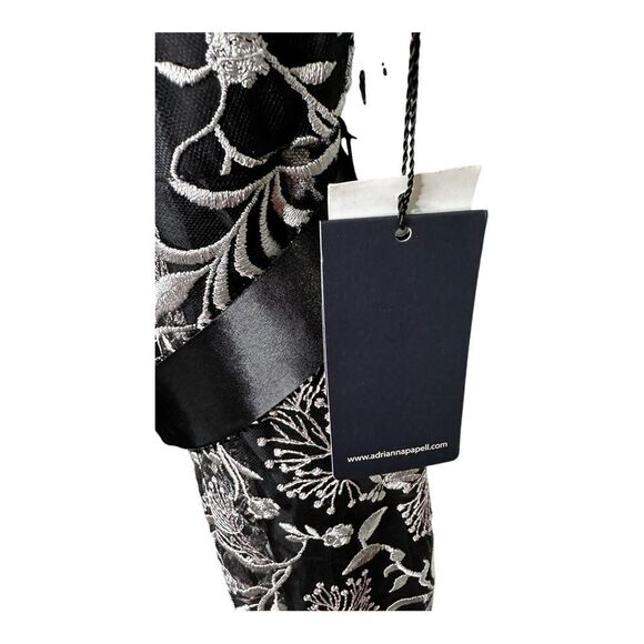NWT Adrianna Papell Women's Embroidered Midi Fit and Flare size 6 black & white - Picture 7 of 15